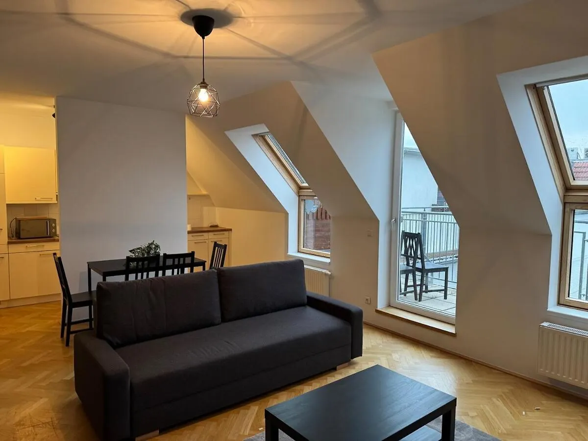 50Qm, Balcony, Near Center, Schoenbrunn, Attic - Axara Housing Osw 1 31 Vídeň 0*,  Rakousko