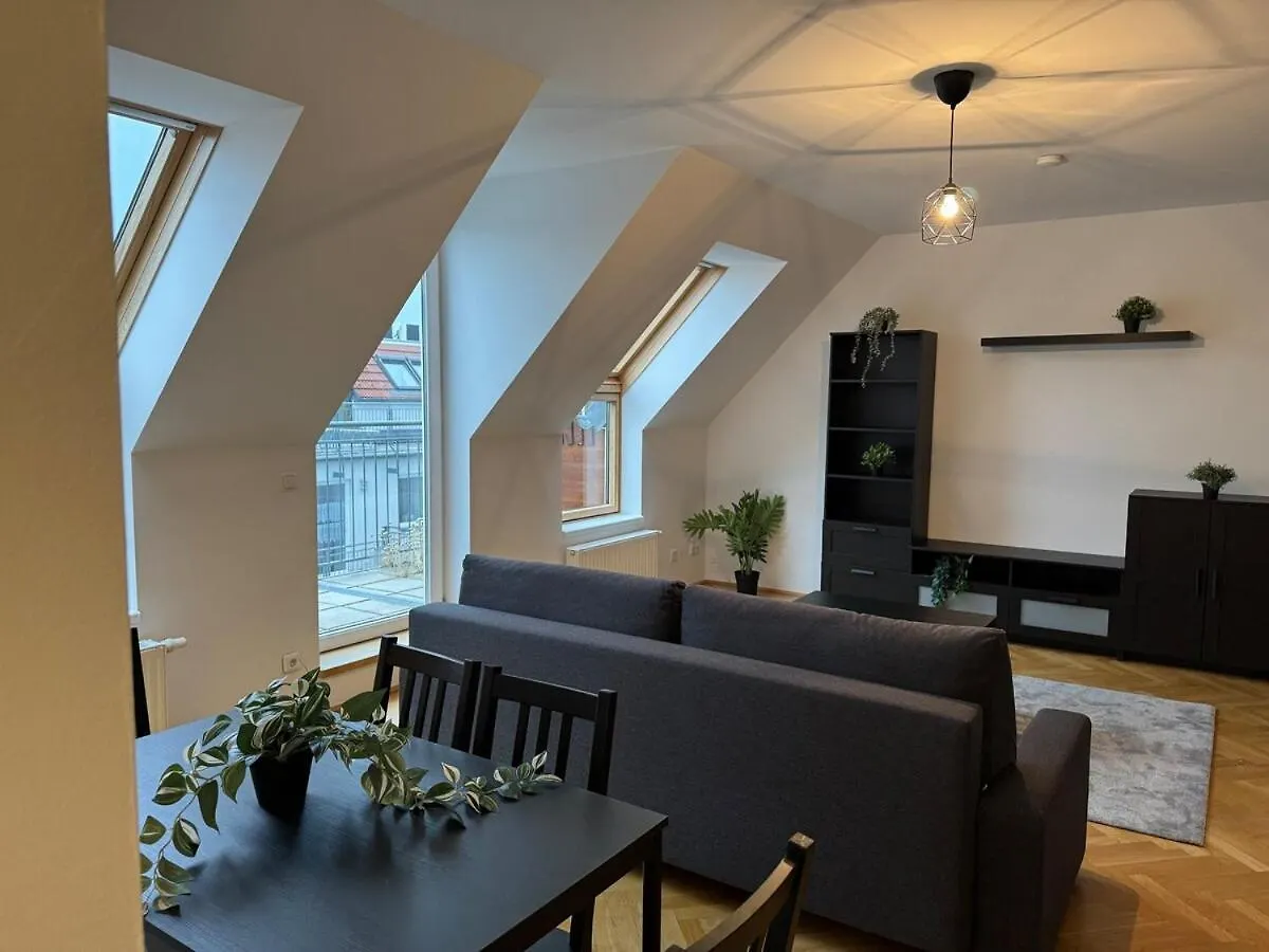 Apartmán 50Qm, Balcony, Near Center, Schoenbrunn, Attic - Axara Housing Osw 1 31 Vídeň